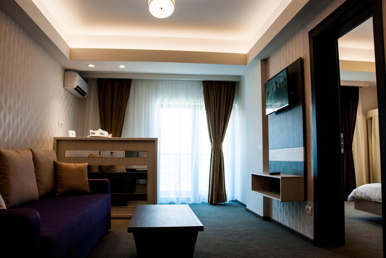 Milano Blue Mamaia Hotel Bagian luar foto