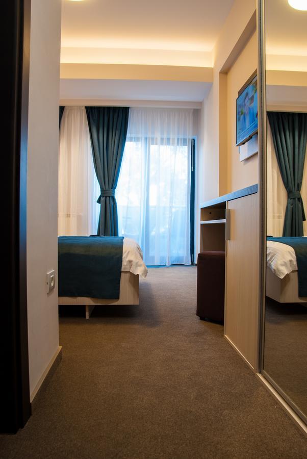 Milano Blue Mamaia Hotel Bagian luar foto