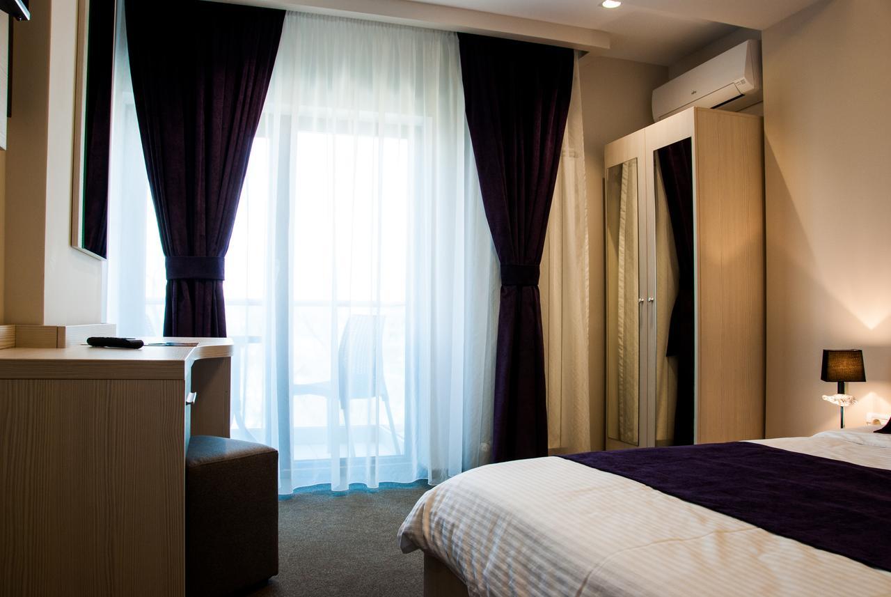 Milano Blue Mamaia Hotel Bagian luar foto