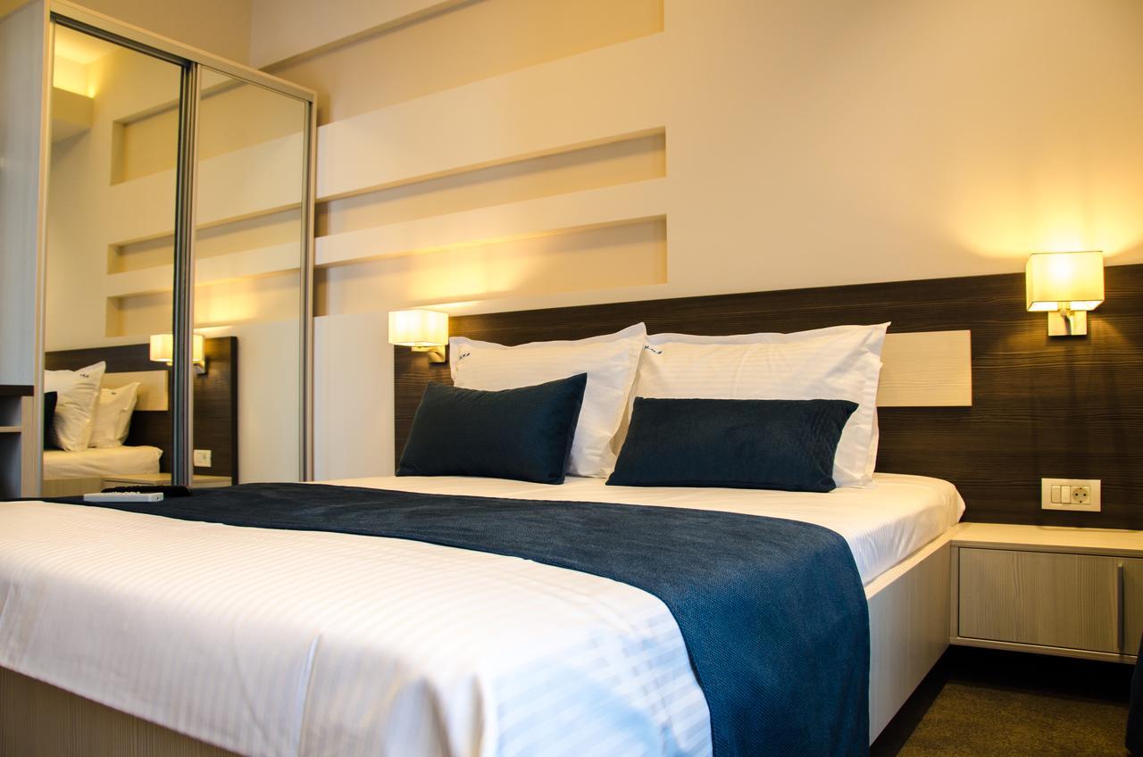 Milano Blue Mamaia Hotel Bagian luar foto